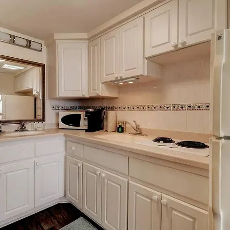 Sleeps 4: Family-Friendly Beach Condo And Resort Daytona Beach Exterior photo